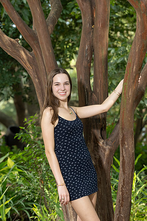 CaitlinHunt-ClaasOf2025-0050