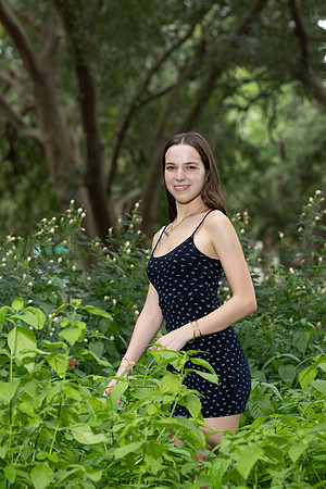 CaitlinHunt-ClaasOf2025-0143