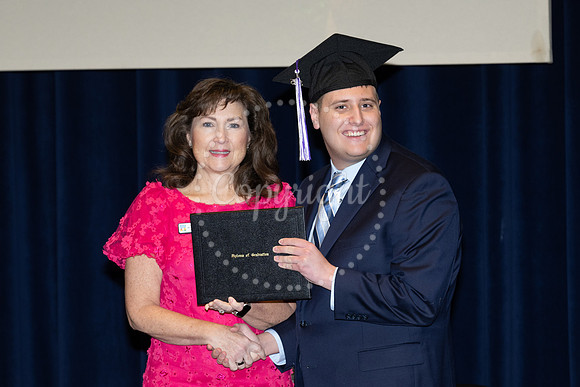 2503GatewayGrad2025-0105