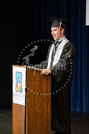 2503GatewayGrad2025-0880