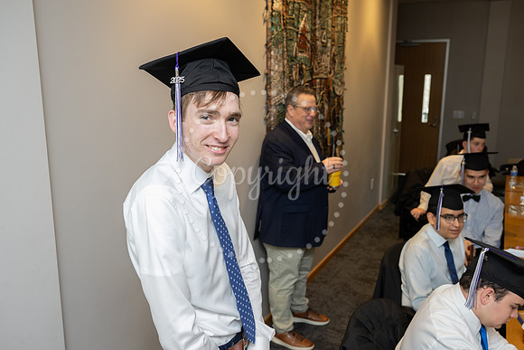 2503GatewayGrad2025-0328