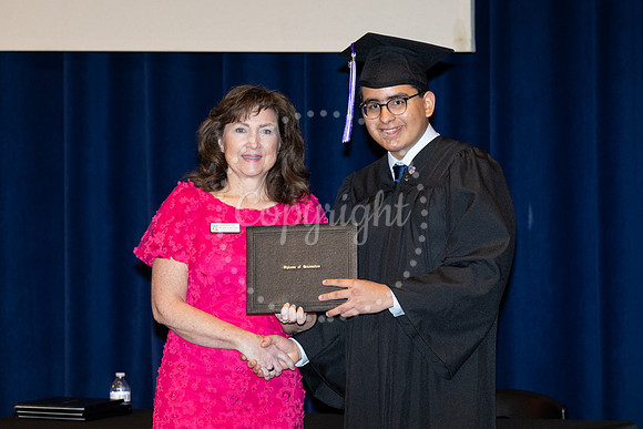 2503GatewayGrad2025-0819