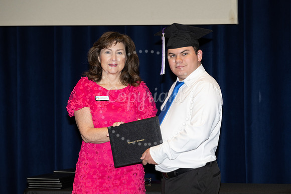 2503GatewayGrad2025-0075