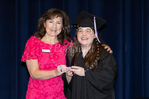 2503GatewayGrad2025-0920