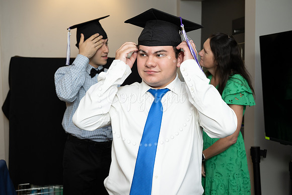 2503GatewayGrad2025-0037