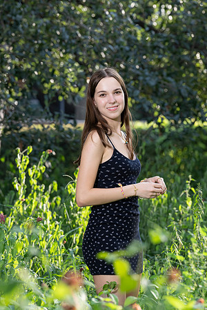 CaitlinHunt-ClaasOf2025-0404