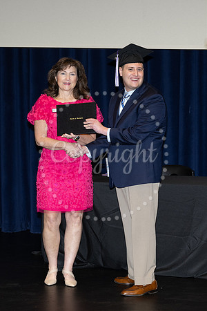 2503GatewayGrad2025-0191