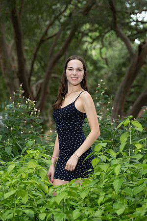CaitlinHunt-ClaasOf2025-0153
