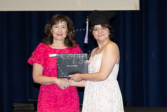 2503GatewayGrad2025-0096