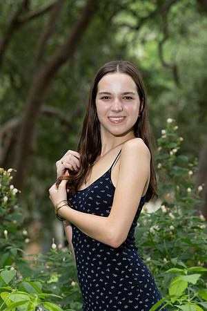 CaitlinHunt-ClaasOf2025-0157