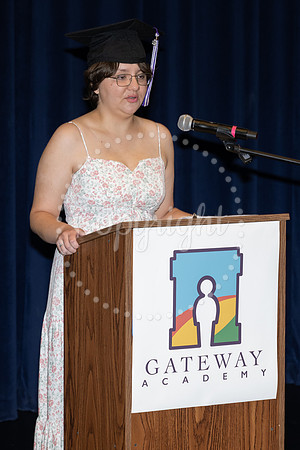 2503GatewayGrad2025-0099