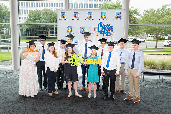 2503GatewayGrad2025-0339