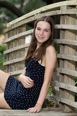 CaitlinHunt-ClaasOf2025-0192