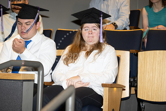 2503GatewayGrad2025-0121