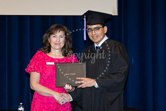 2503GatewayGrad2025-0818