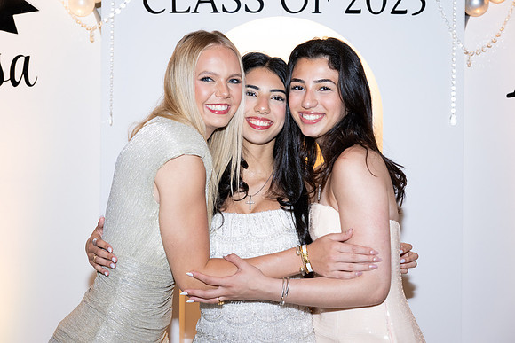 LillianEisa-Grad2025Party-0175