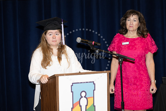 2503GatewayGrad2025-0069