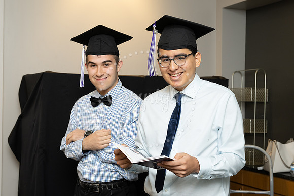 2503GatewayGrad2025-0016