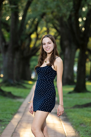 CaitlinHunt-ClaasOf2025-0468