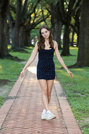 CaitlinHunt-ClaasOf2025-0437