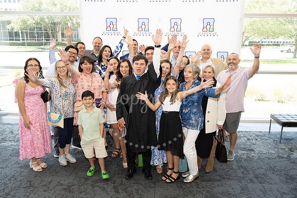 2503GatewayGrad2025-0960