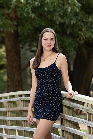 CaitlinHunt-ClaasOf2025-0270