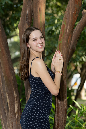 CaitlinHunt-ClaasOf2025-0032
