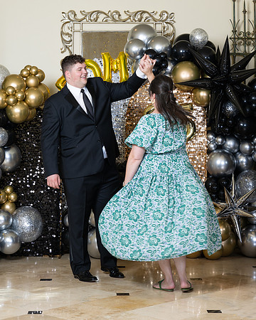 2496-StrakeJesuit-Prom2025-0059