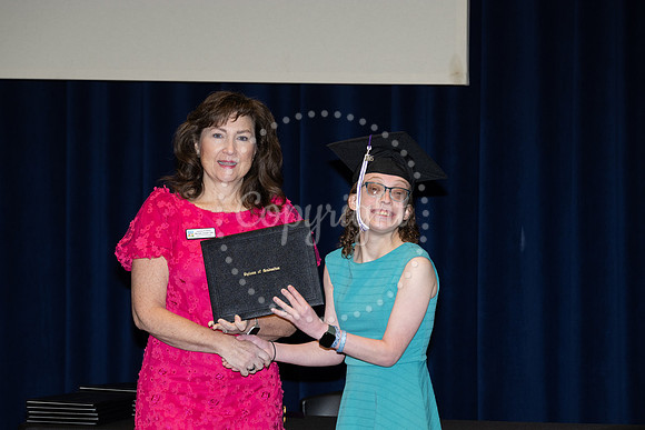2503GatewayGrad2025-0151