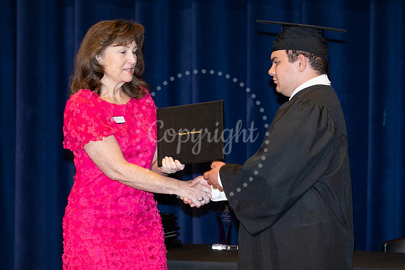 2503GatewayGrad2025-0692
