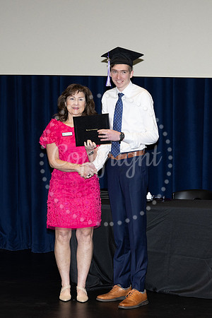 2503GatewayGrad2025-0195