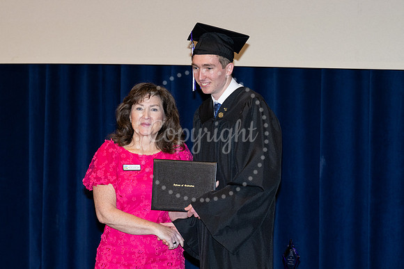 2503GatewayGrad2025-0780