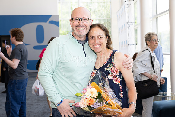 2503GatewayGrad2025-1008