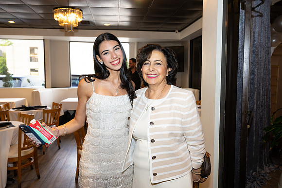 LillianEisa-Grad2025Party-0042