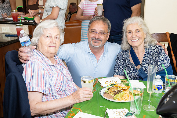 ChrysanthosGranuationParty-1876