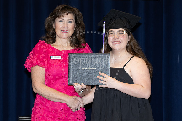 2503GatewayGrad2025-0126