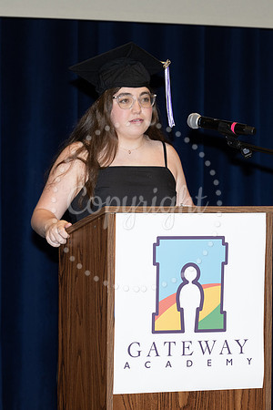 2503GatewayGrad2025-0127