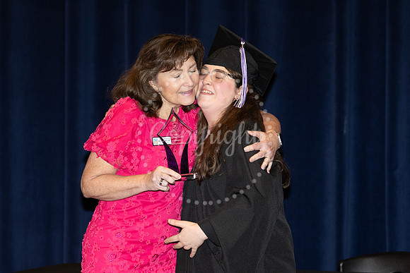 2503GatewayGrad2025-0912