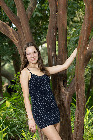 CaitlinHunt-ClaasOf2025-0054