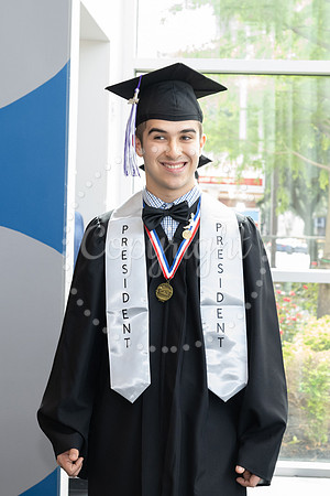 2503GatewayGrad2025-0500