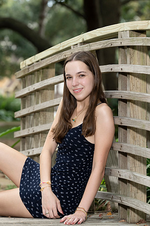 CaitlinHunt-ClaasOf2025-0194