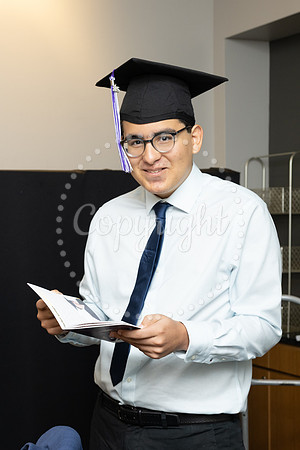 2503GatewayGrad2025-0014