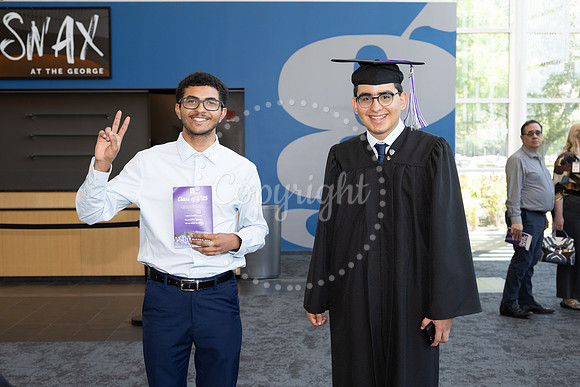 2503GatewayGrad2025-1019